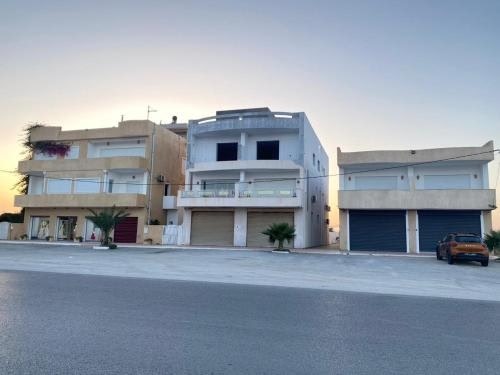 Diar Mira, Tunisian guesthouse known for hospitality, traditional setting, and Mediterranean atmosphere