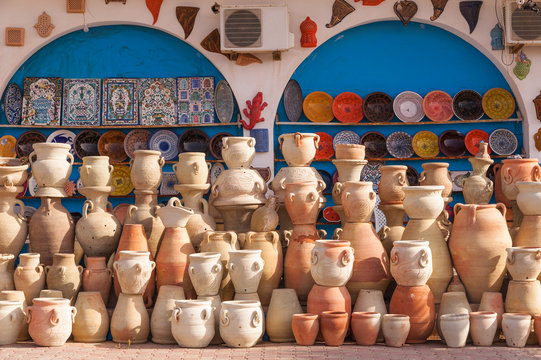 Guellala pottery, traditional workshops and earthen kilns