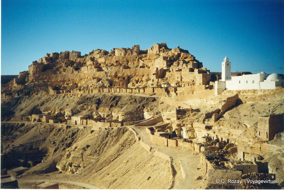 Ksar Chenini, 12th-century Berber citadel overlooking the village of Tataouine, architectural and historical heritage
