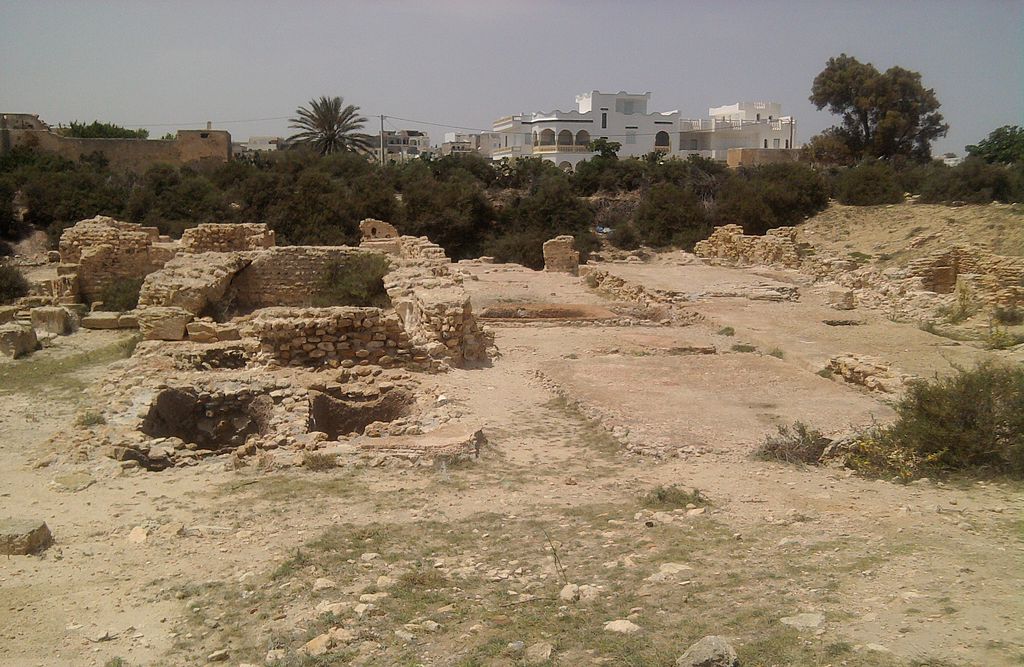 Salakta, coastal village of the Tunisian Sahel, former Phoenician and Roman port, known for its ancient site and museum